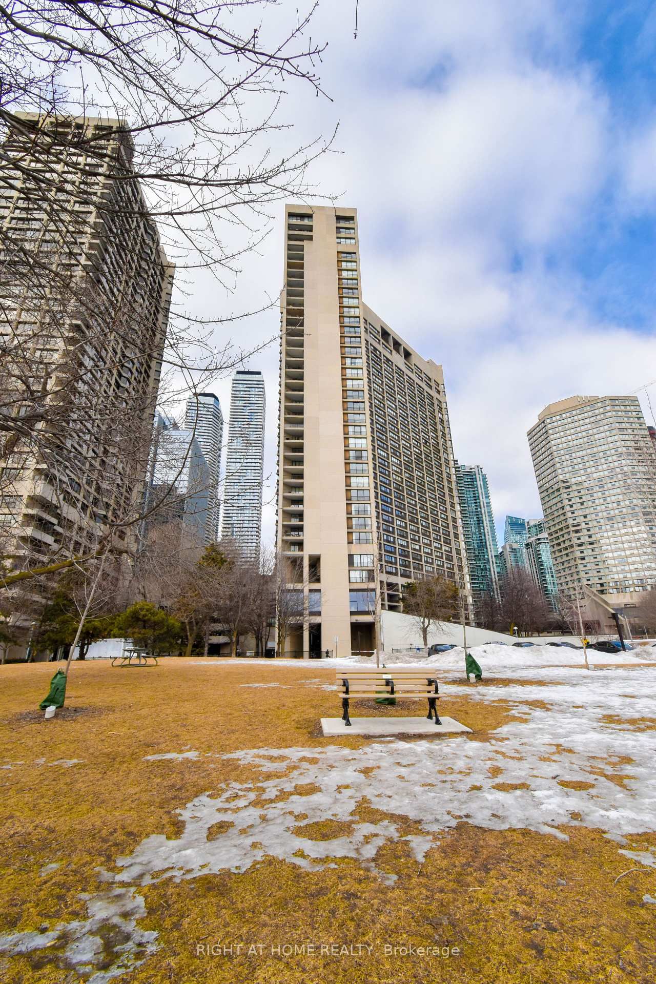 Harbour Square, Downtown, Toronto