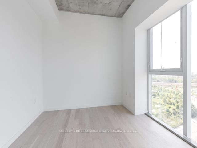 170 Bayview Ave, unit 1402 for rent