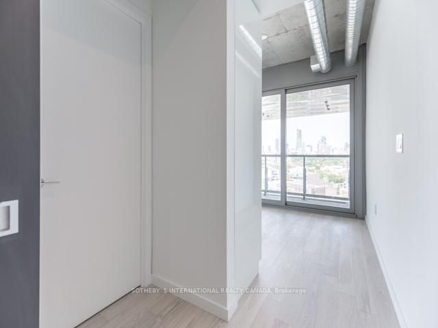 170 Bayview Ave, unit 1402 for rent