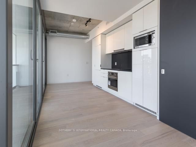 170 Bayview Ave, unit 1402 for rent