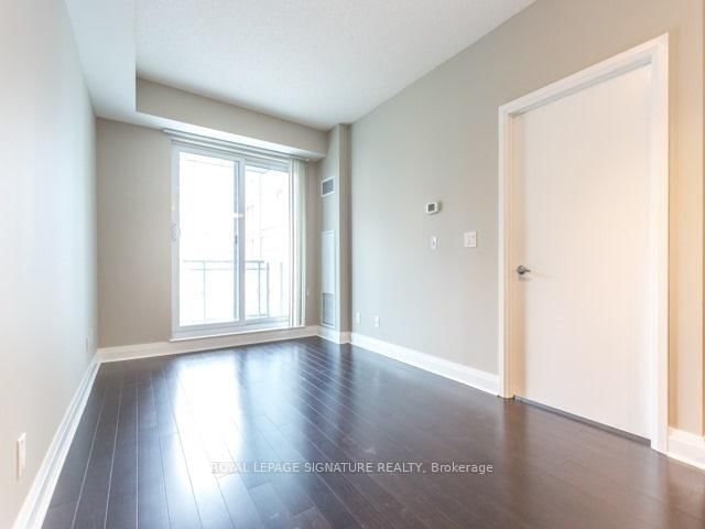 17 Kenaston Gdns, unit 402 for rent