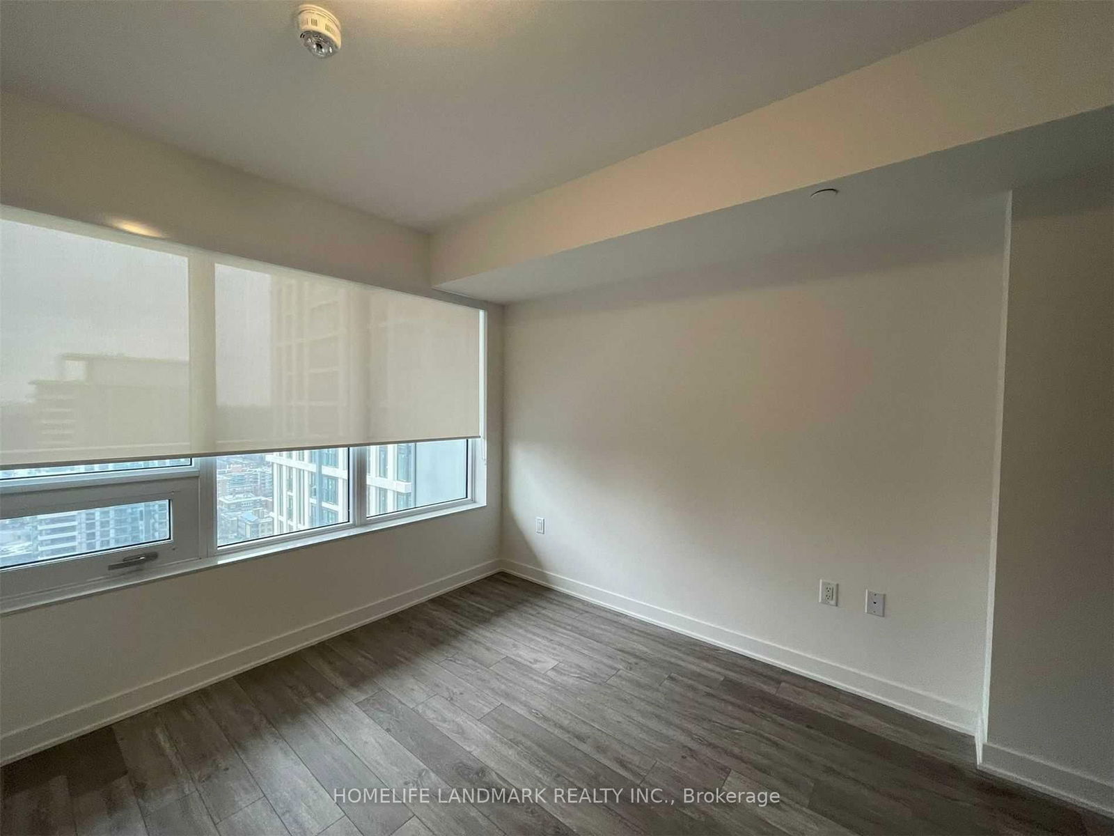 195 Redpath Ave, unit 2811 for rent