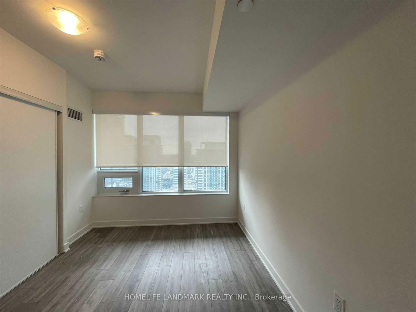 195 Redpath Ave, unit 2811 for rent