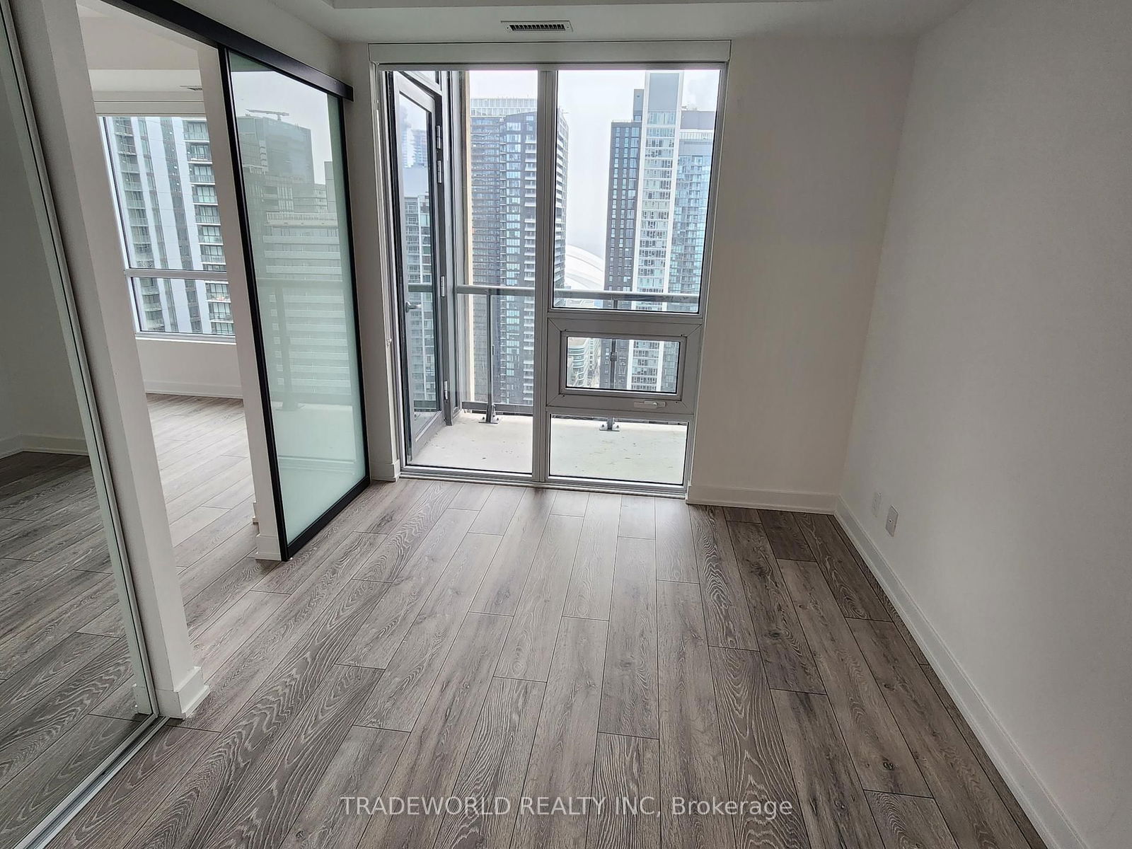 108 Peter St, unit 3606 for rent