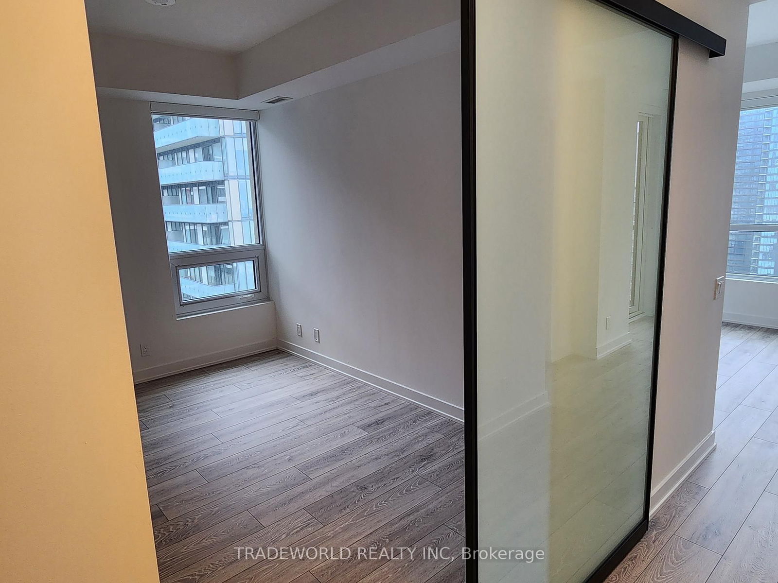 108 Peter St, unit 3606 for rent