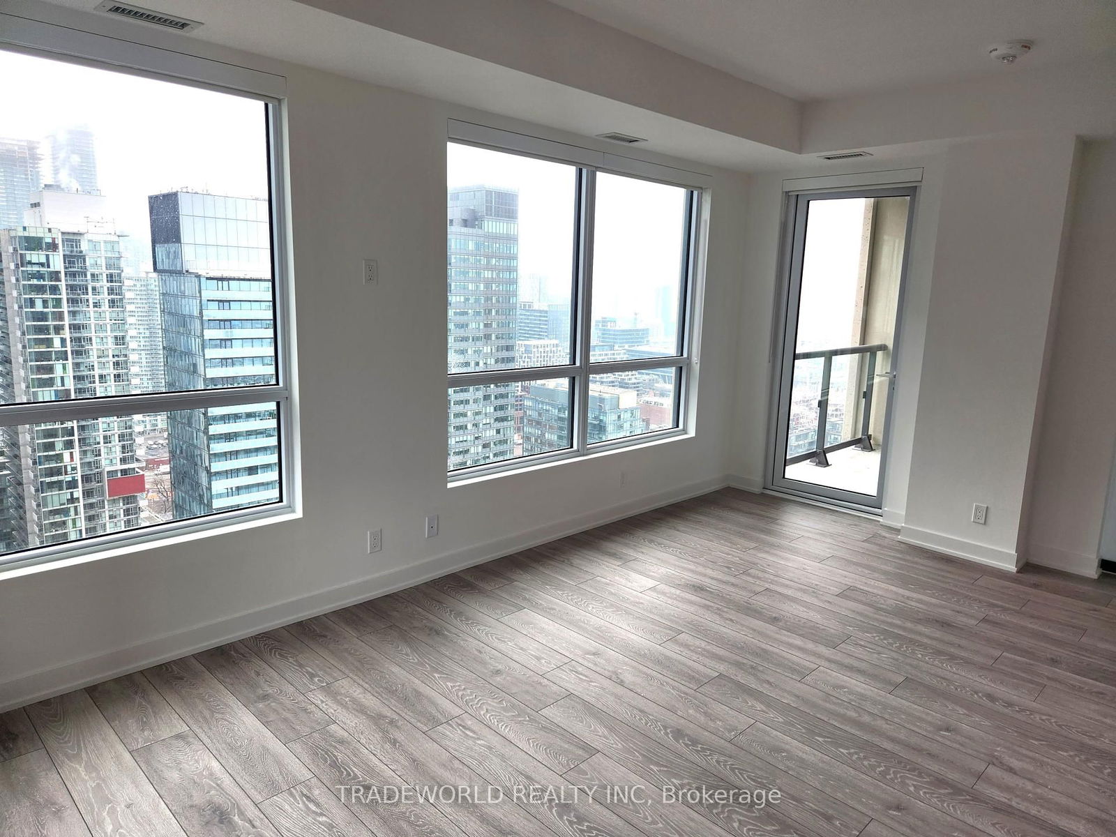 108 Peter St, unit 3606 for rent