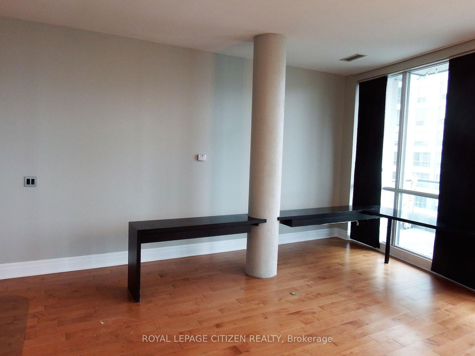 12 Yonge St, unit 2905 for rent