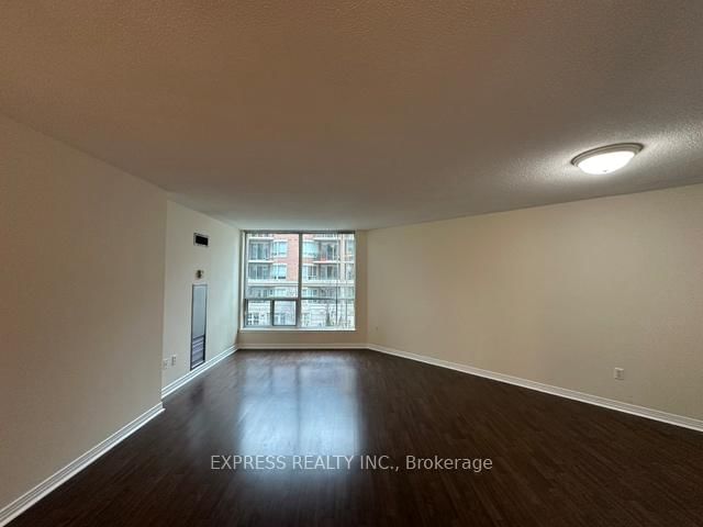 942 Yonge St, unit 314 for rent