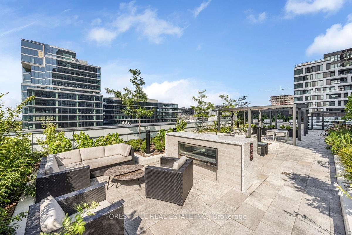 480 Front St W, unit 1302 for sale