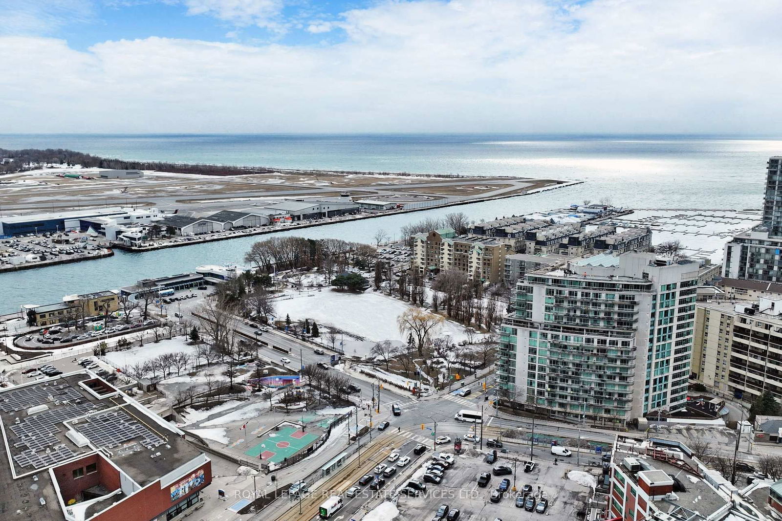 The Atrium on Queens Quay, Downtown, Toronto