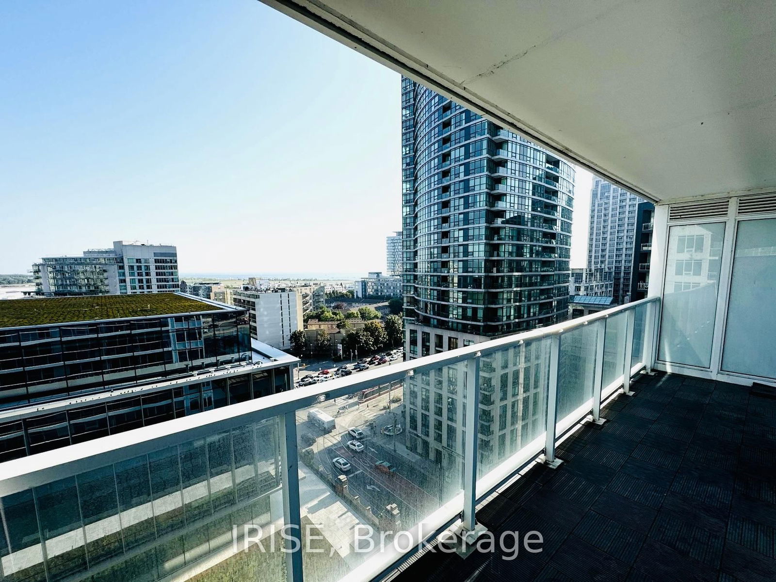 19 Bathurst St, unit 1512 for rent