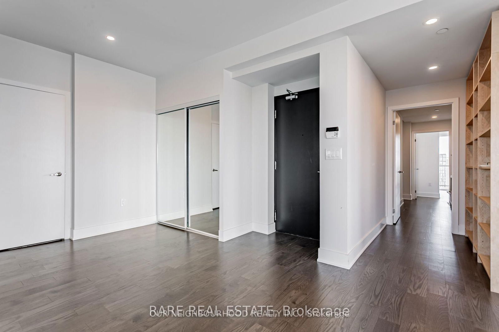 955 Bay St, unit 3402 for rent