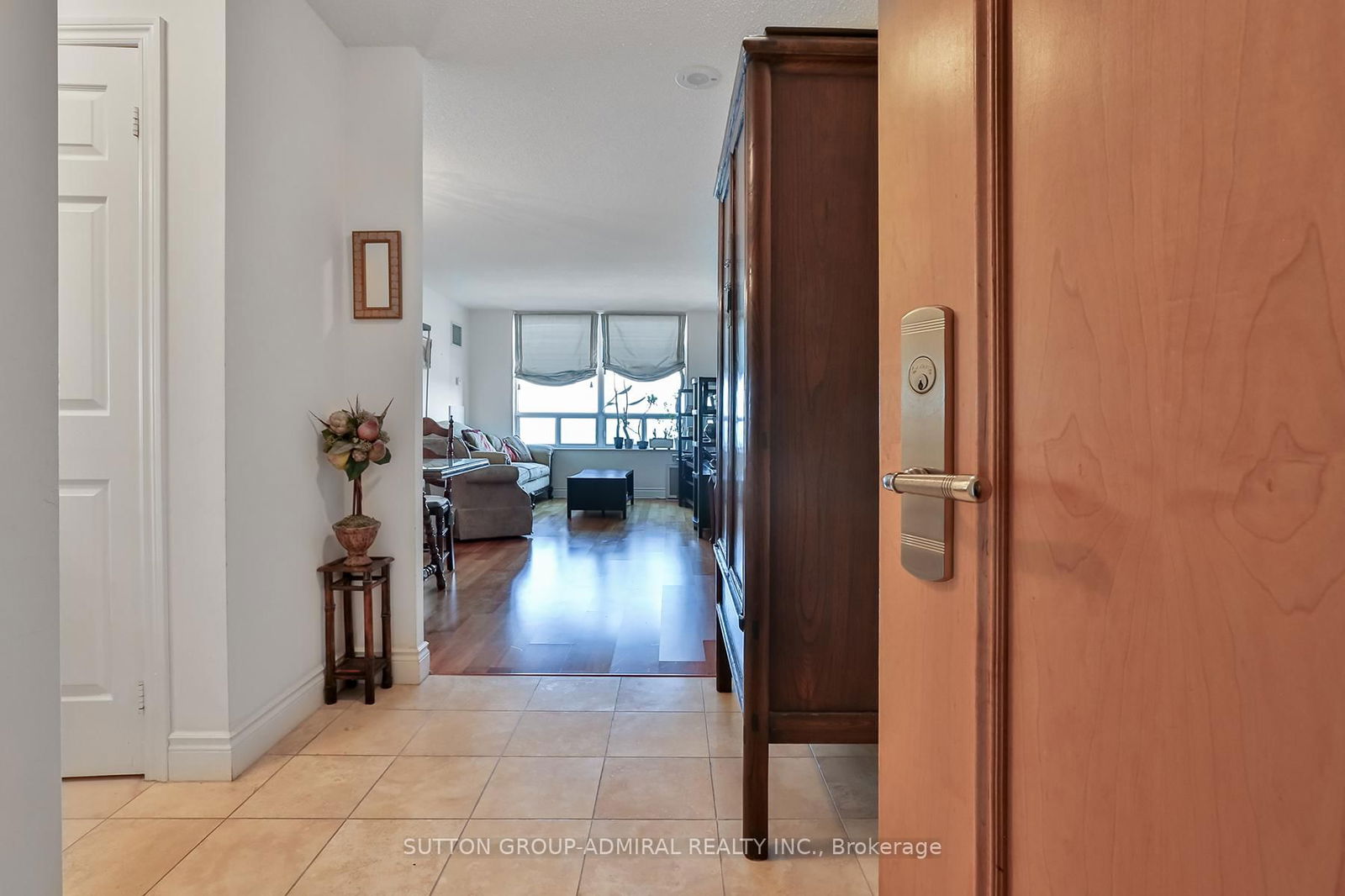 78 Harrison Garden Blvd, unit 1403 for sale