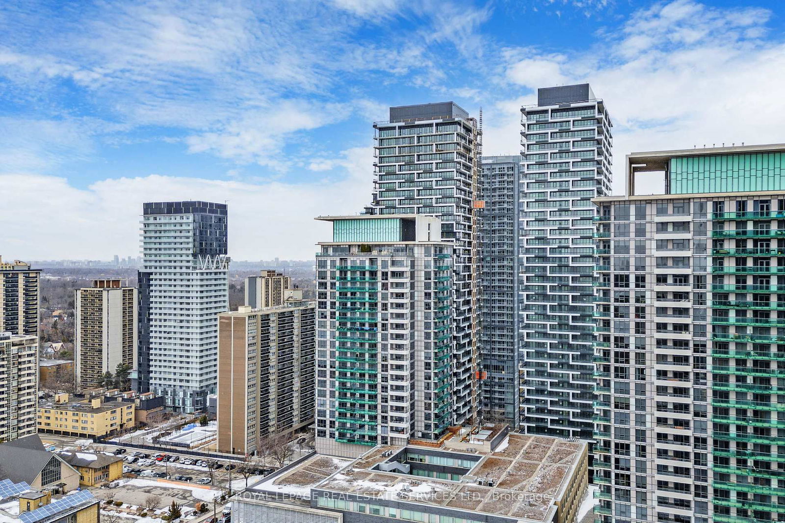 25 Broadway Ave, unit 901 for sale