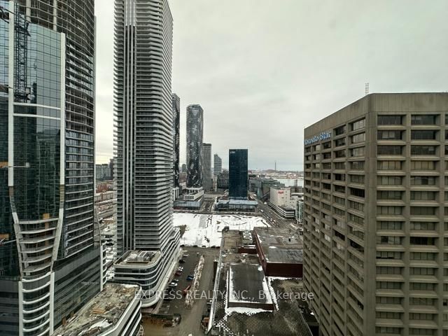 10 Yonge St, unit 3107 for rent