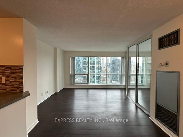 10 Yonge St, unit 3107 for rent