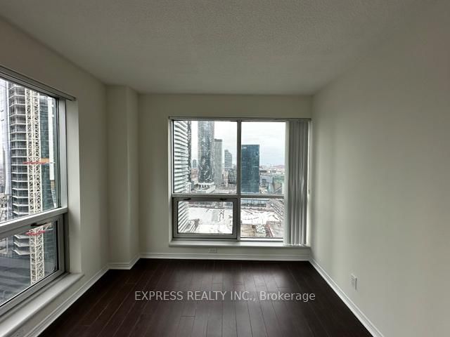 10 Yonge St, unit 3107 for rent