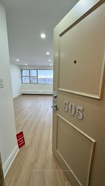 725 Don Mills Rd, unit 505 for sale