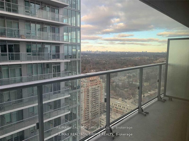 195 Redpath Ave, unit 3001 for rent