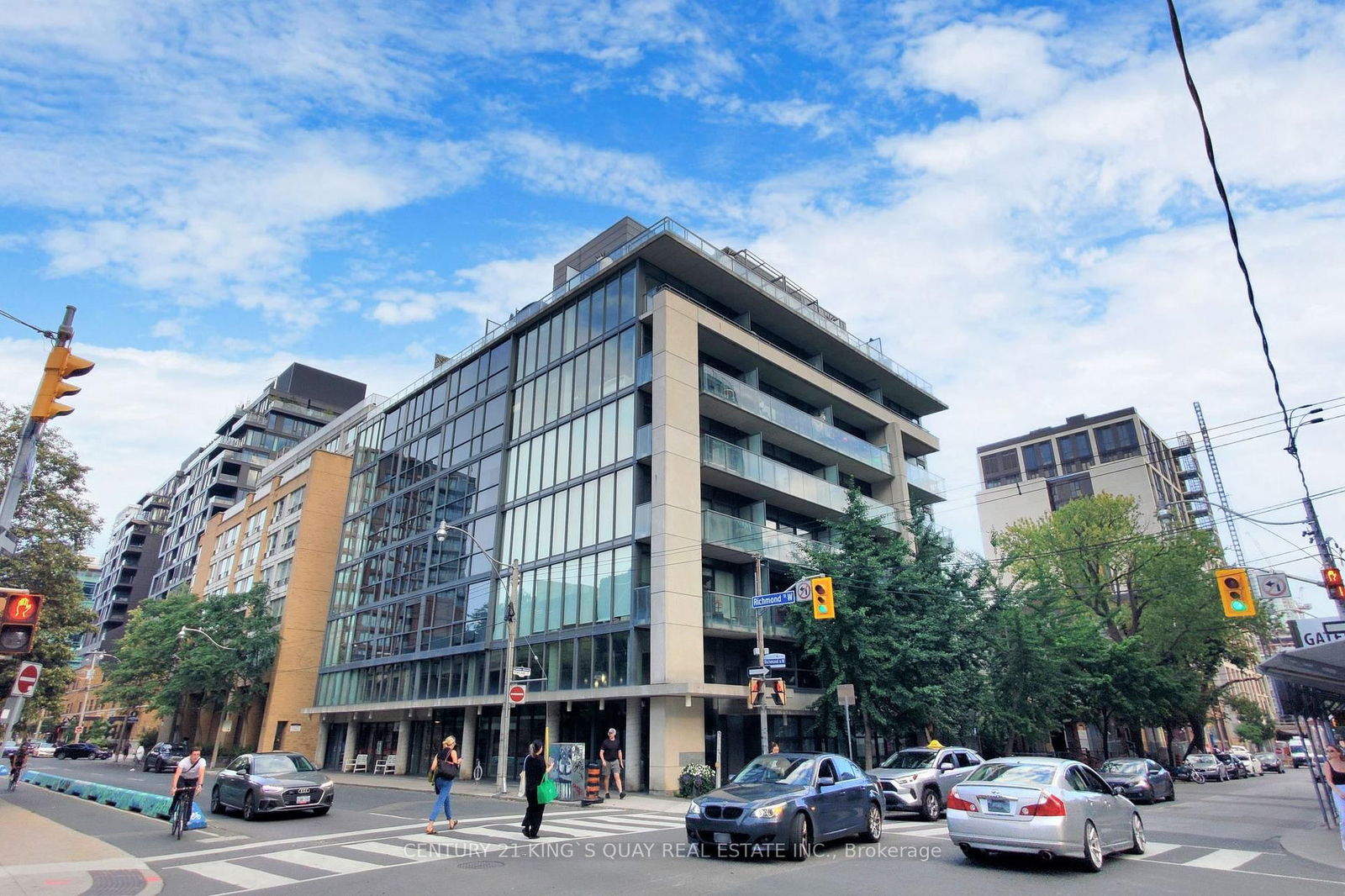 533 Richmond St W, unit 403 for rent