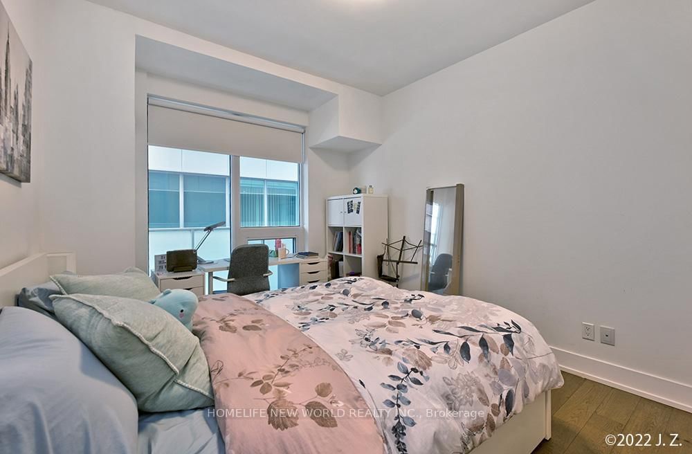 200 Bloor St W, unit 1601 for sale