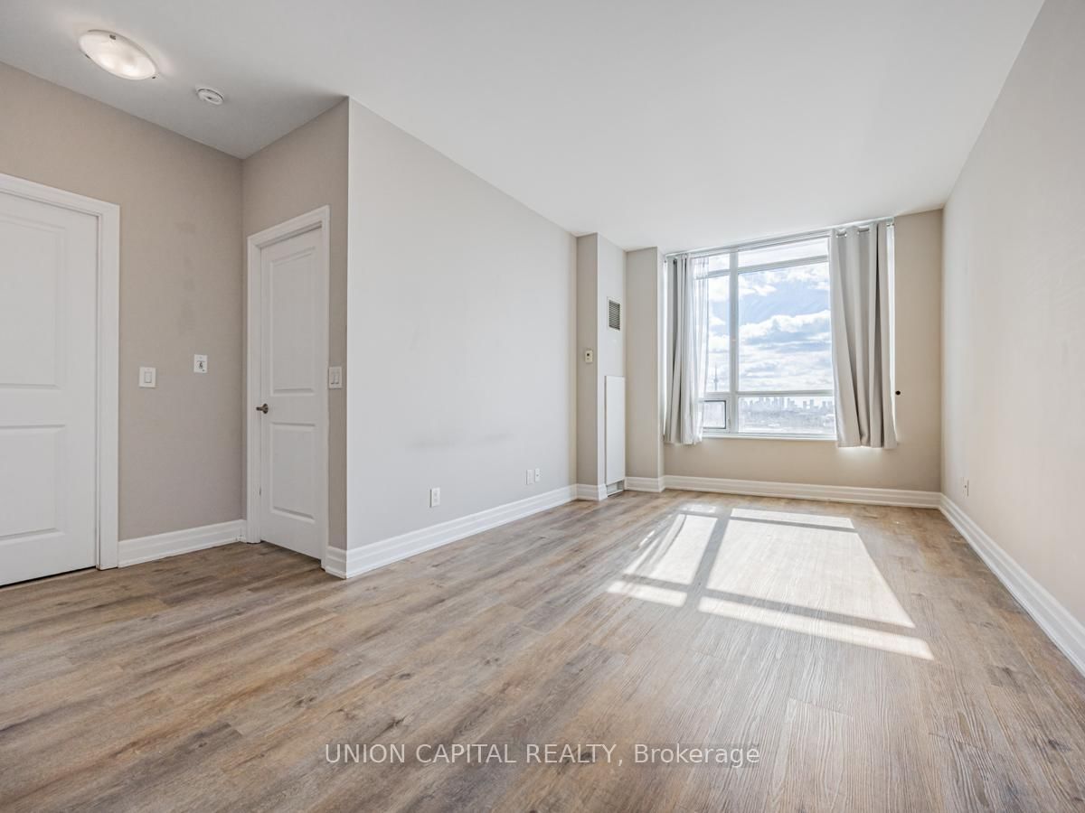 500 St Clair Ave W, unit 608 for rent