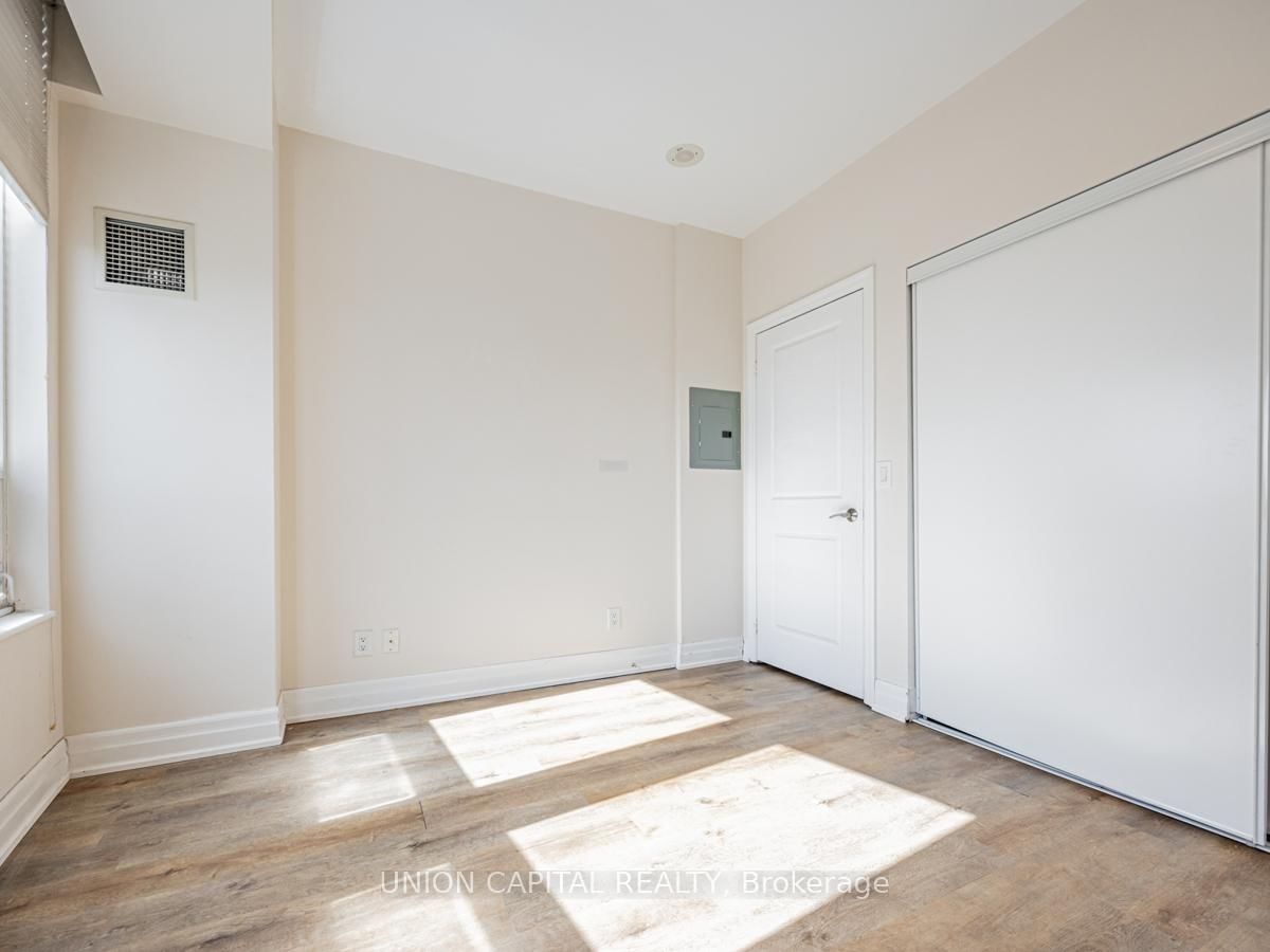 500 St Clair Ave W, unit 608 for rent