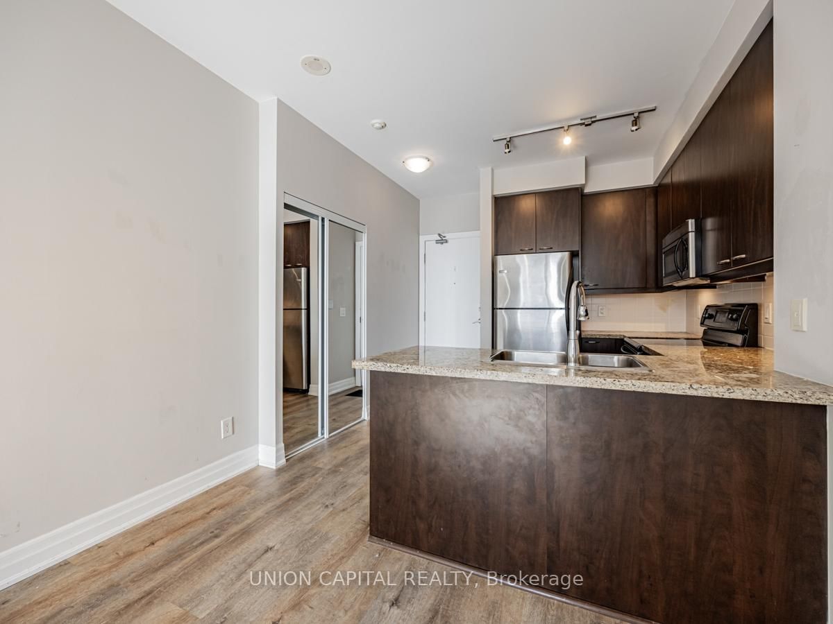 500 St Clair Ave W, unit 608 for rent