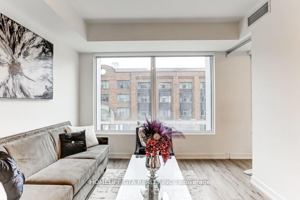 158 Front St E, unit 223 for sale