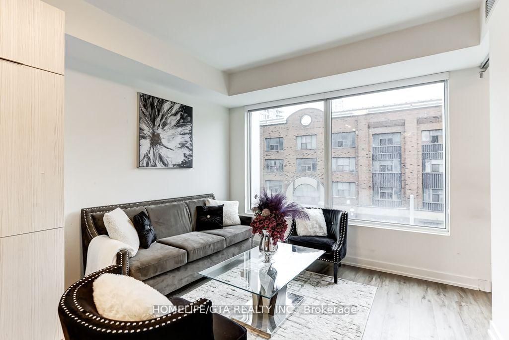 158 Front St E, unit 223 for sale