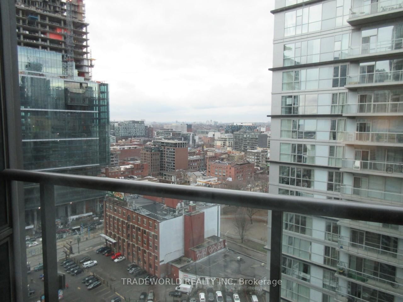 373 Front St W, unit 2611 for rent