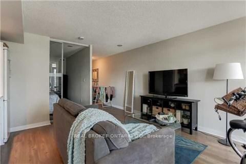 4K Spadina Ave, unit 1010 for rent