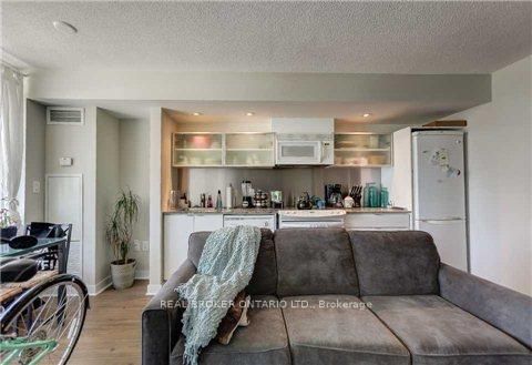 4K Spadina Ave, unit 1010 for rent