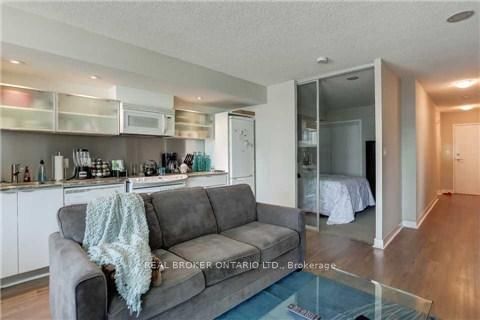 4K Spadina Ave, unit 1010 for rent