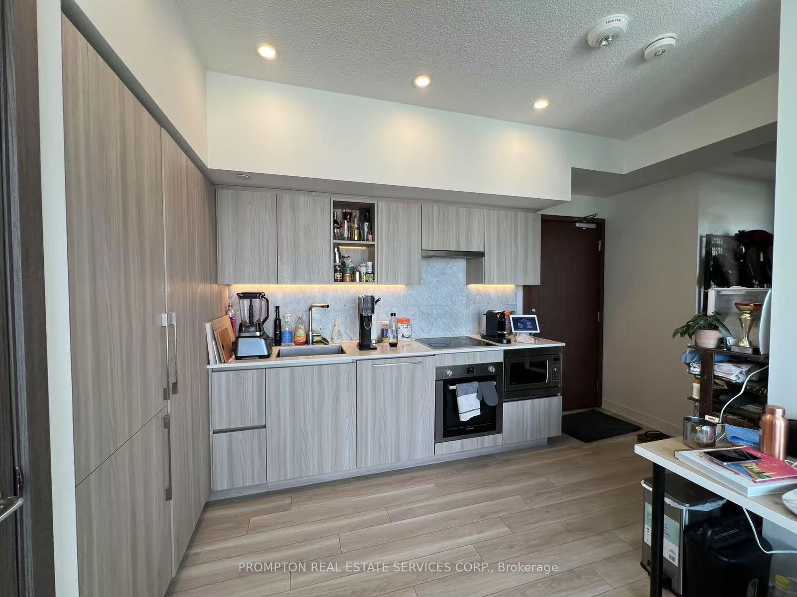 19 Bathurst St, unit 3805 for rent