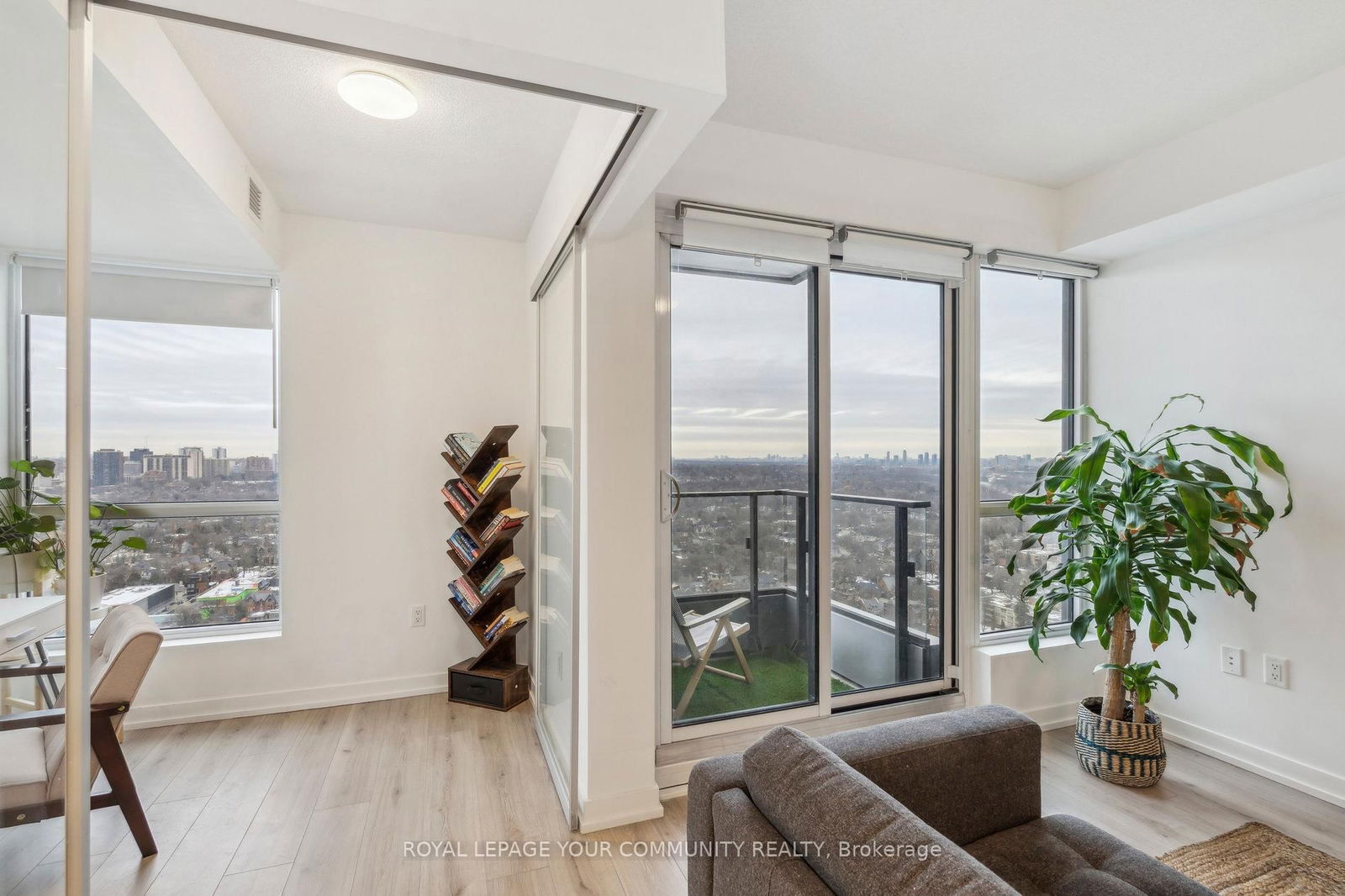 395 Bloor St E, unit 2606 for sale