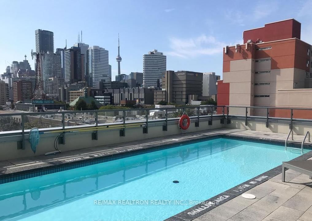 89 Mcgill St, unit 2606 for rent