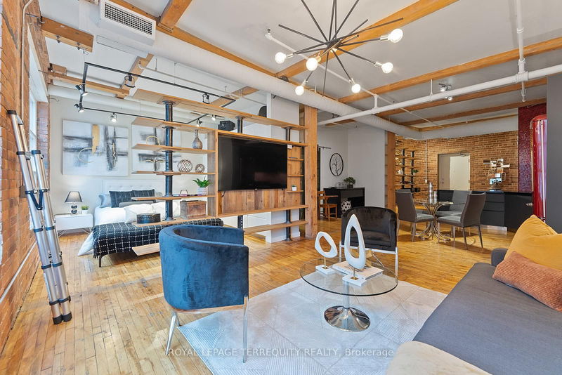 90 Sherbourne St, unit 603 for sale