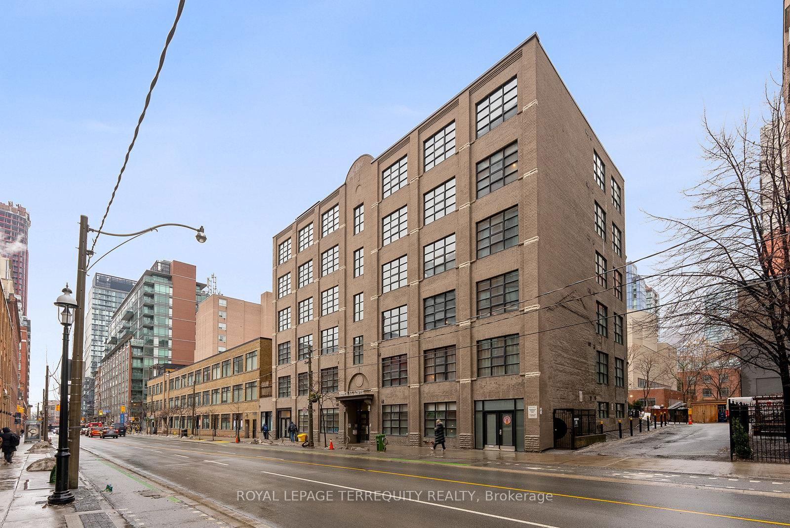 90 Sherbourne St, unit 603 for sale