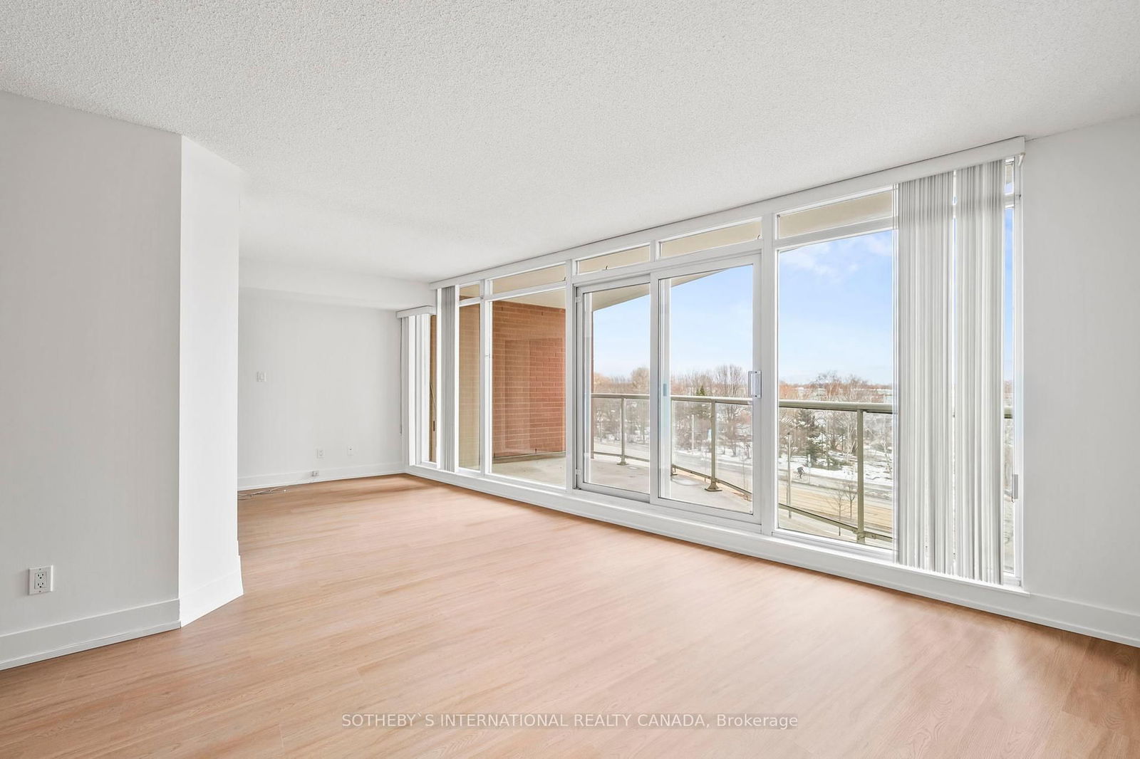 550 Queens Quay W, unit 512 for sale