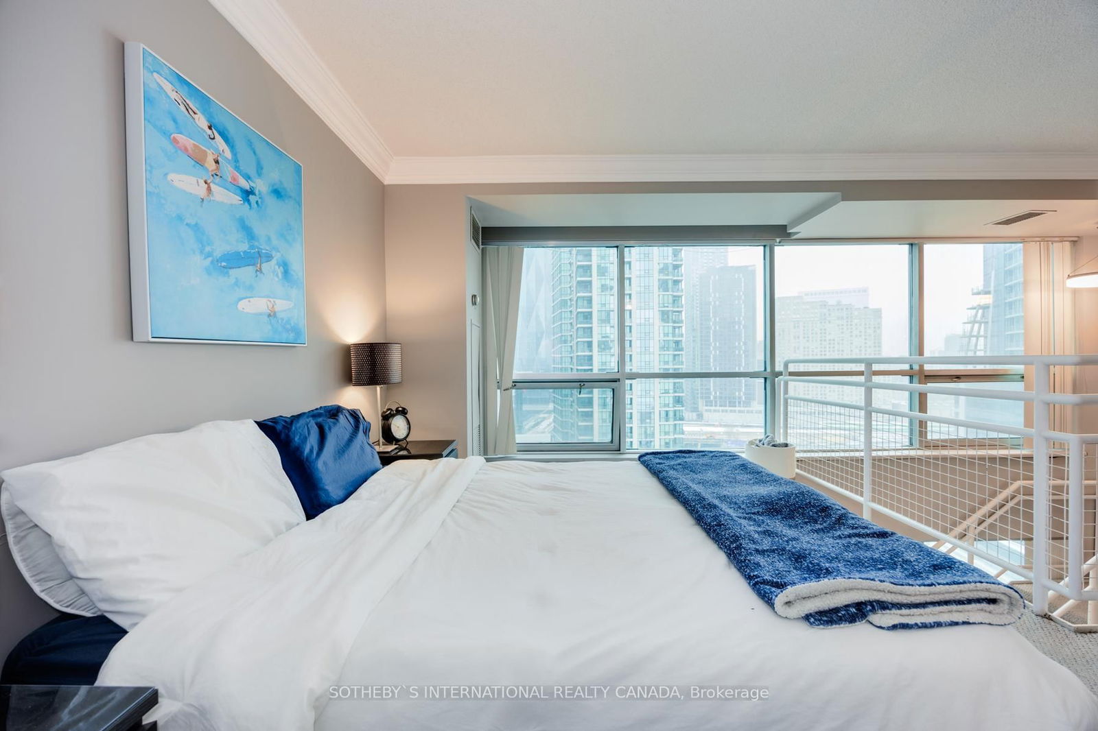 10 Yonge St, unit 1805 for sale