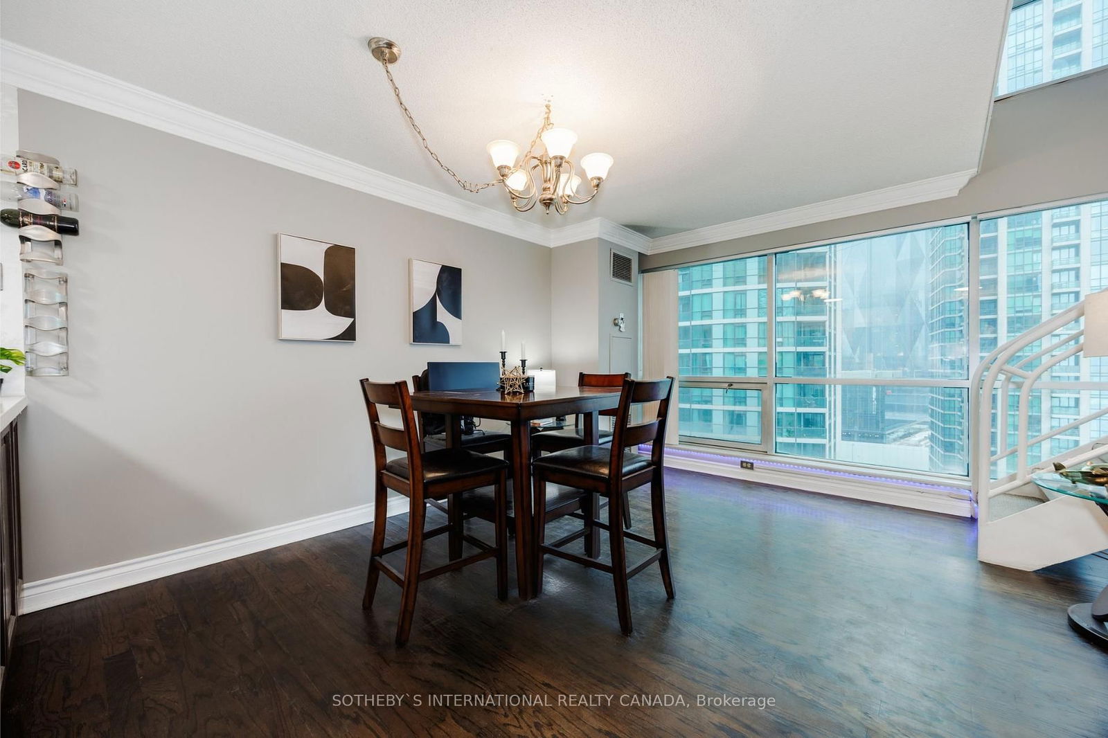 10 Yonge St, unit 1805 for sale