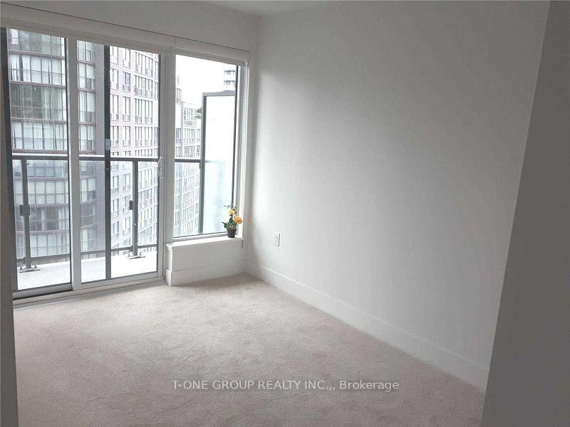 955 Bay St, unit 2116 for rent