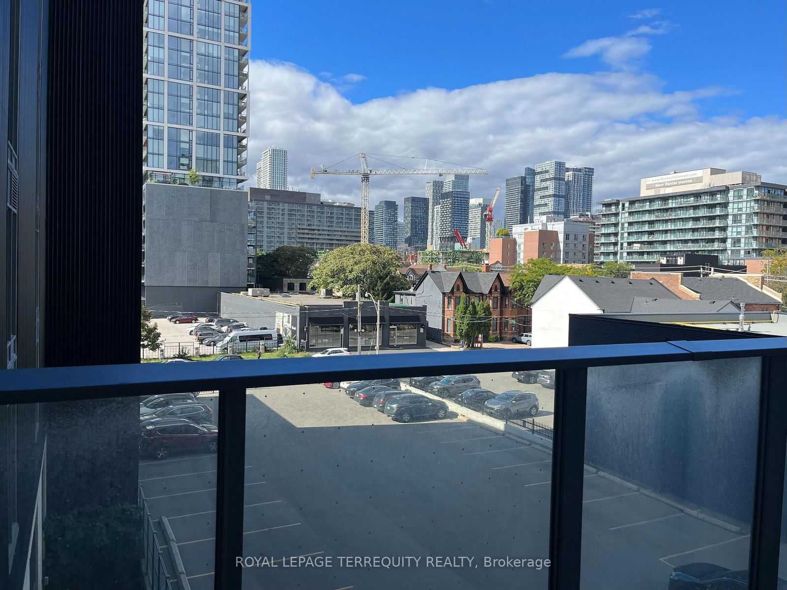 120 Parliament St, unit 423 for sale