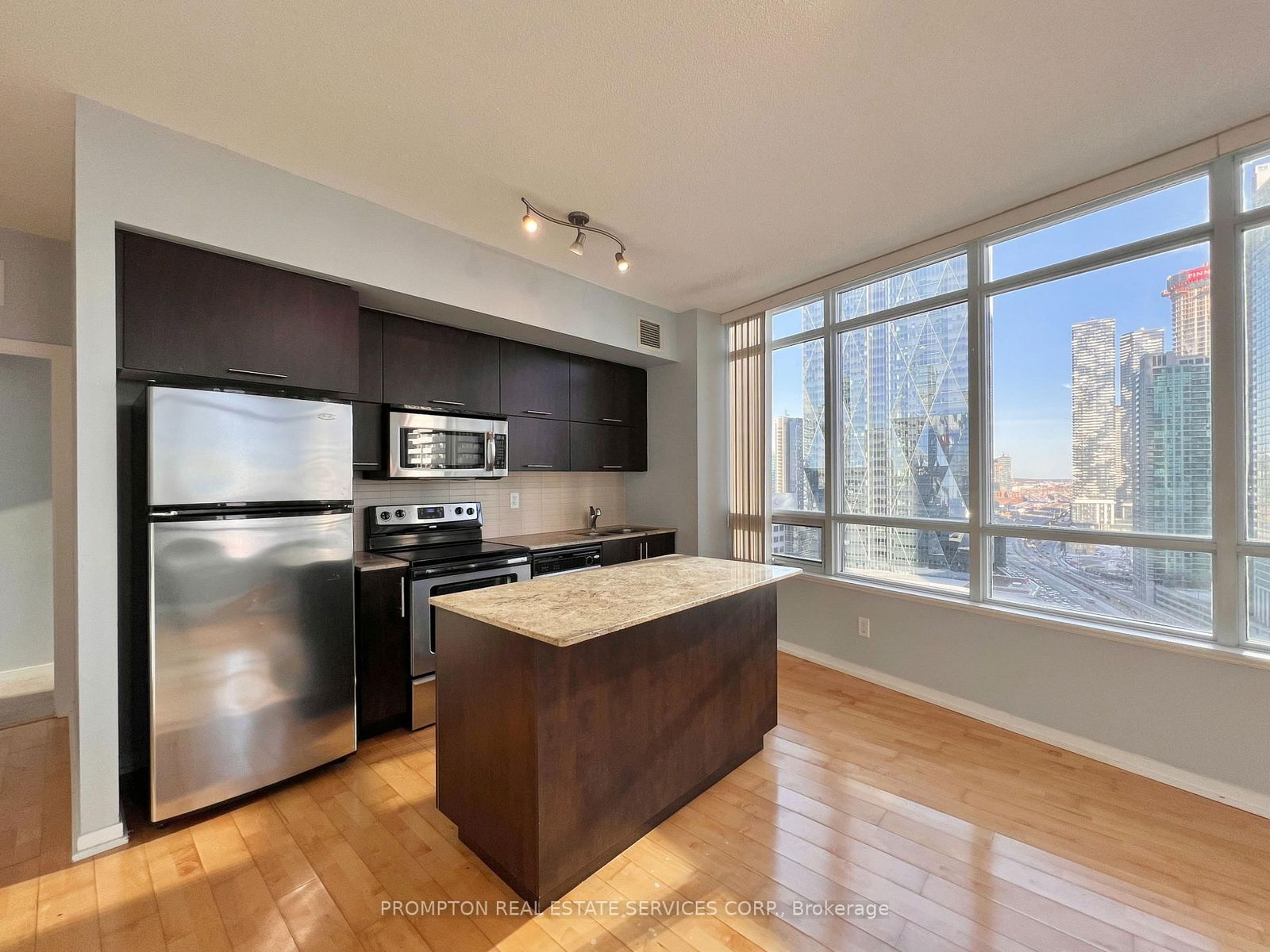 65 Bremner Blvd, unit 1910 for rent