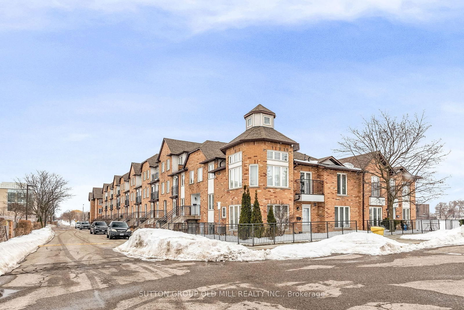 Stonegate Villas Condos, North York, Toronto