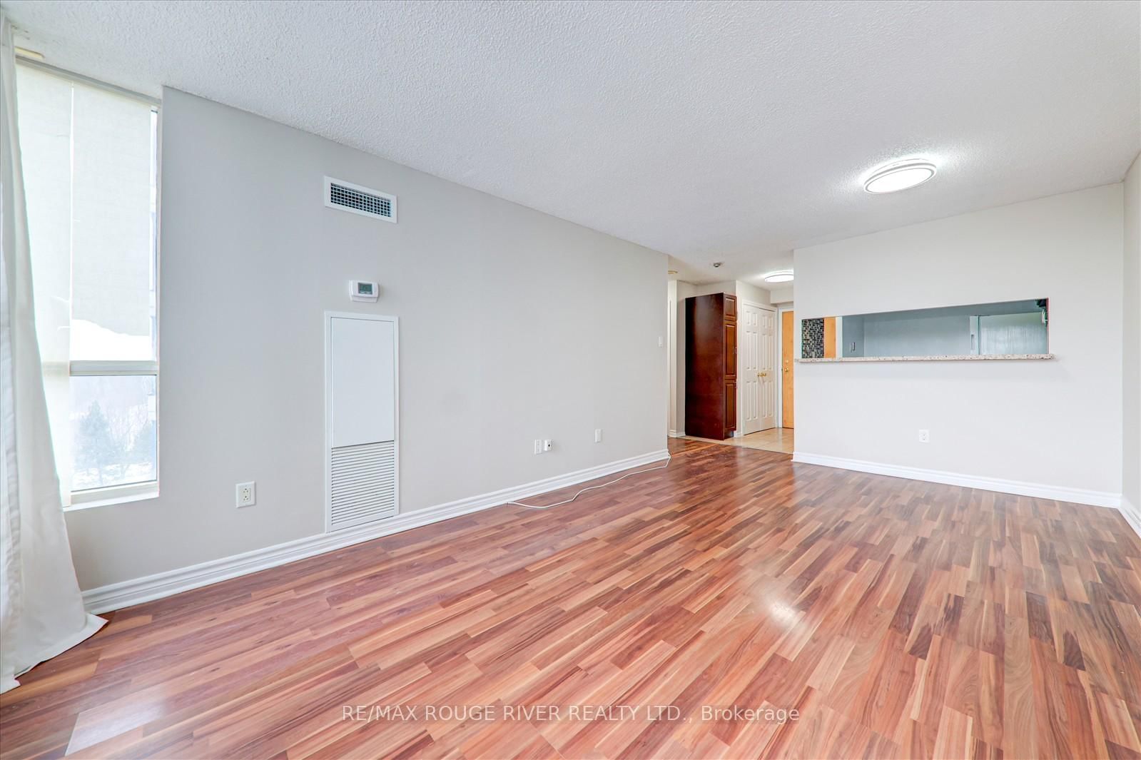 3050 Ellesmere Rd, unit 903 for rent