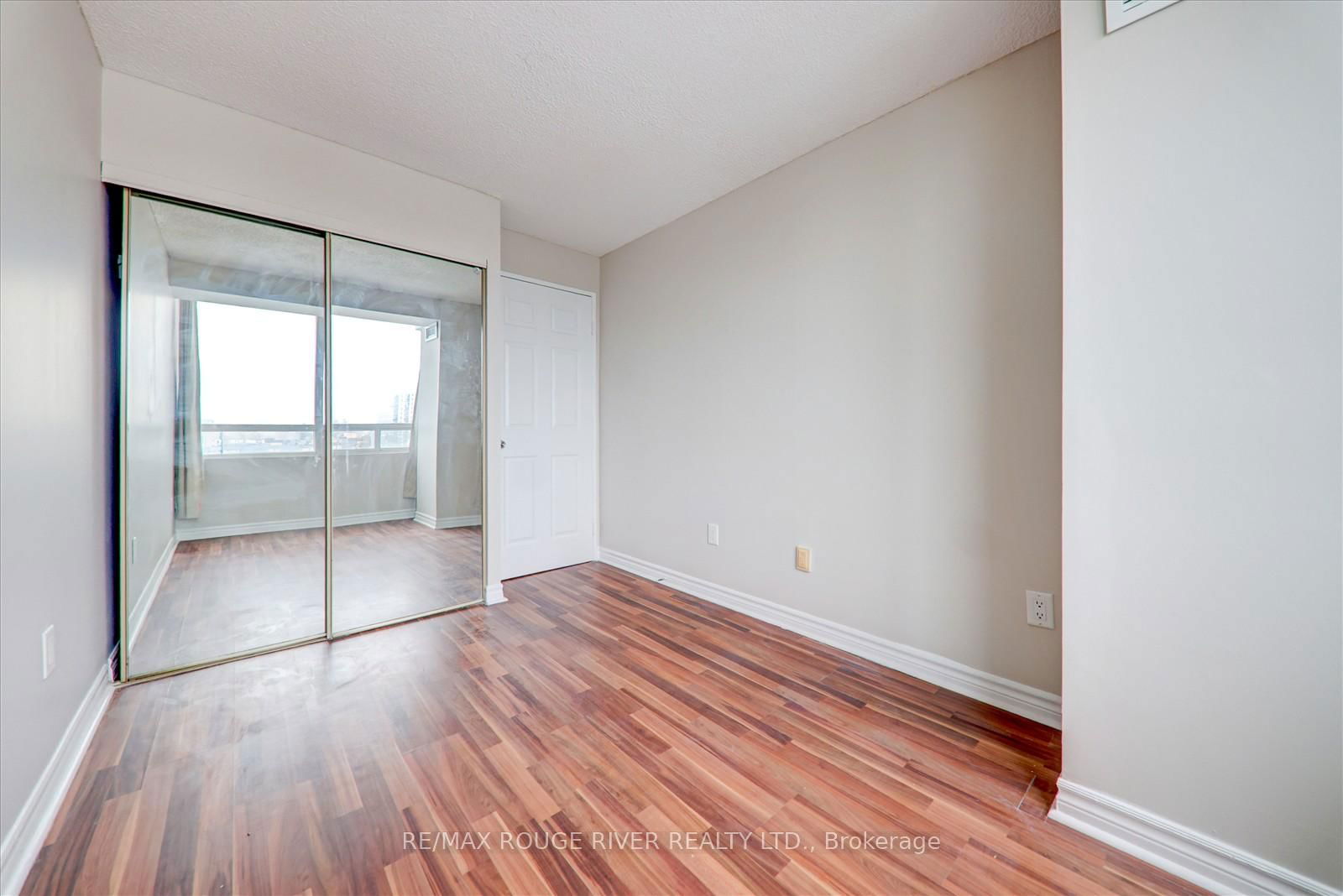 3050 Ellesmere Rd, unit 903 for rent