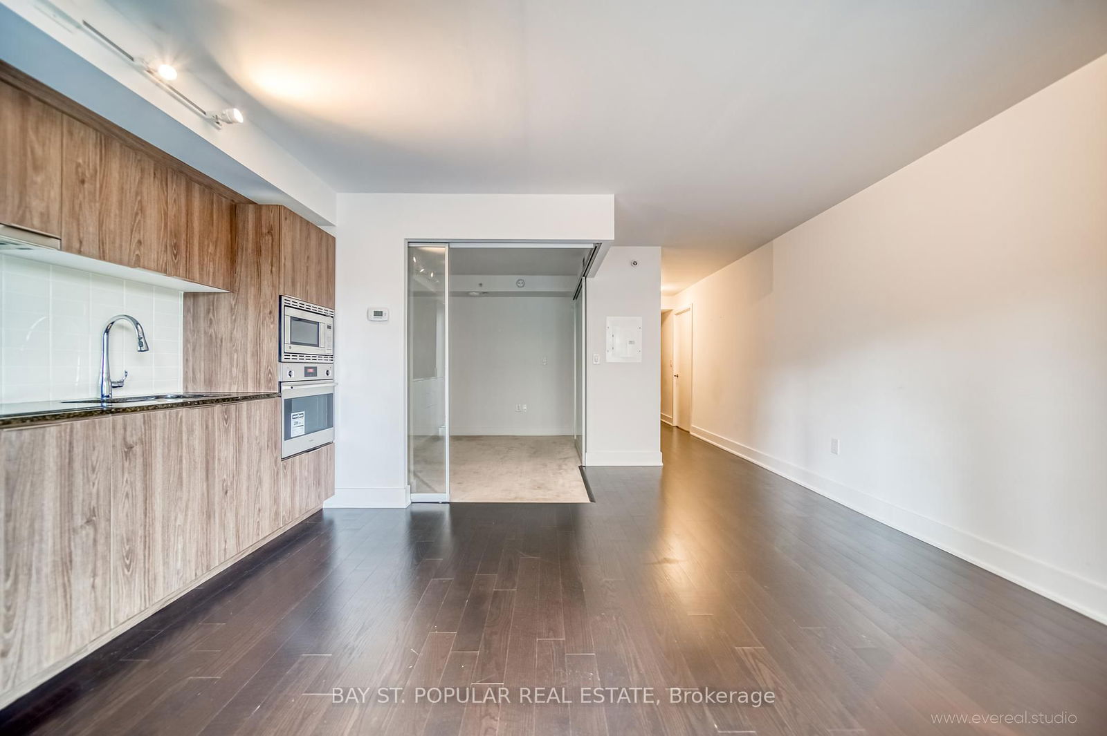 955 Bay St, unit 1310 for rent