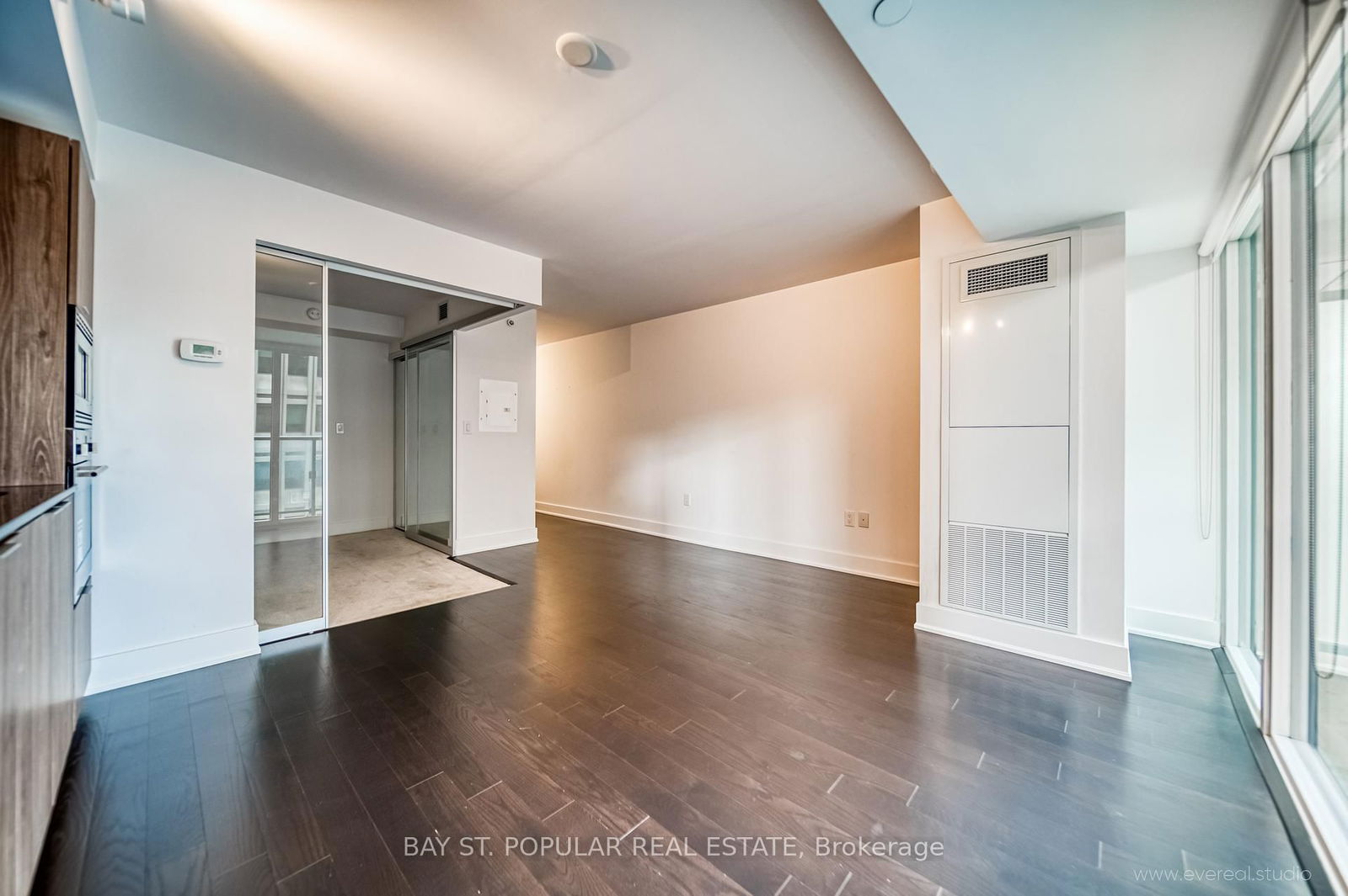 955 Bay St, unit 1310 for rent